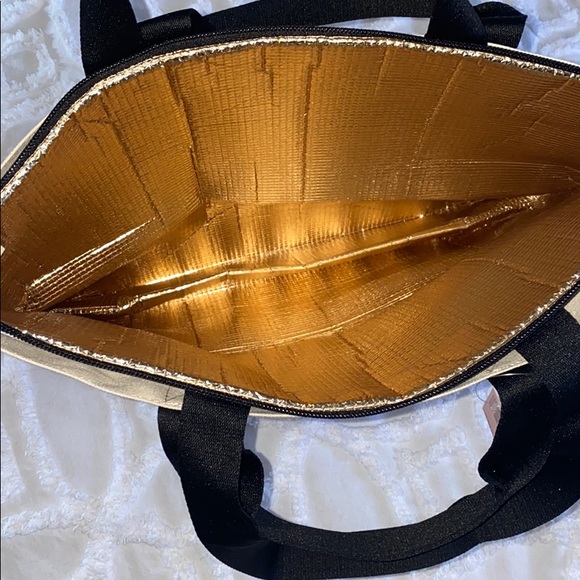 Victoria’s Secret Large Beach Bag. - Picture 3 of 3